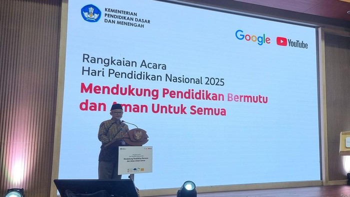 Digitalisasi pendidikan jadi jawaban Kemendikdasmen untuk hadapi hambatan geografis di Indonesia.
