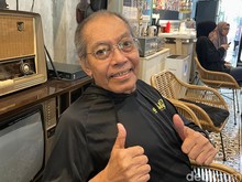 Perjuangan Donny Fattah Eksis di God Bless Meski Kondisi Tak Prima
