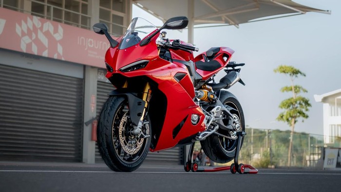 Ducati Panigale V4S