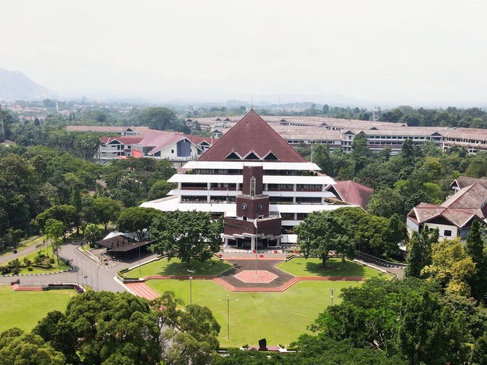 Gedung rektorat IPB University