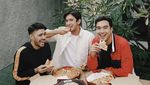 Ibrahim Risyad Pamer Momen Makan Es Krim hingga Pizza