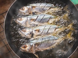 5 Tips Masak Warga Threads, Bumbu Ikan Enak hingga Daging Cepat Empuk