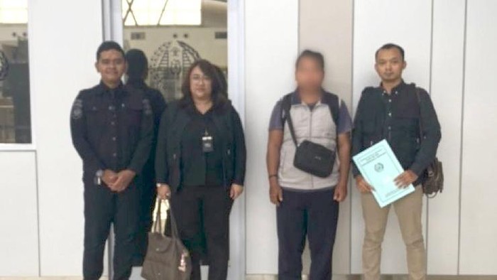 Imigrasi Tanjung Perak Deportasi Warga Negara Malaysiaerak