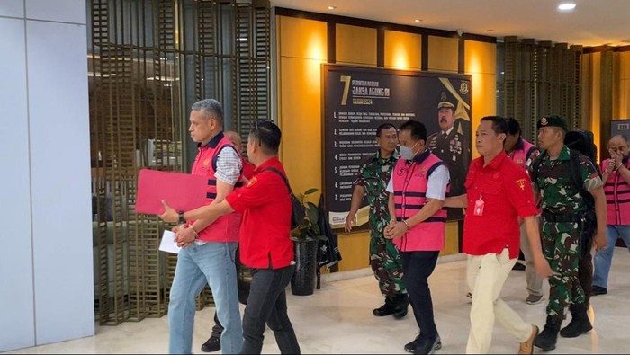 Kejaksaan Tinggi DKI menjerat 9 tersangka kasus dugaan korupsi proyek fiktif di PT Telkom Indonesia. (Devi/detikcom)