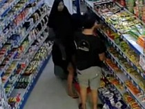 Komplotan Emak-emak Ponorogo Curi Susu Formula Disembunyikan di Paha