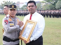 Ungkap Kasus Menonjol, Kompol Bery Cs Diganjar Penghargaan dari Kapolda Riau