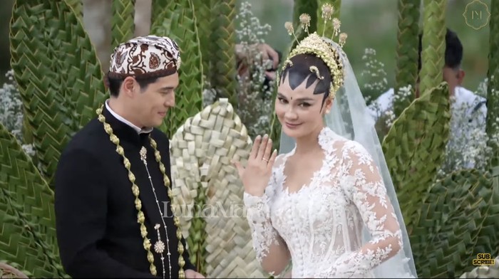 Akad nikah Luna Maya dan Maxime Bouttier.