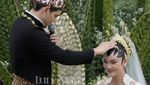 Lihat 7 Momen Luna Maya dan Maxime Usai Akad, Bikin Tersenyum Pagi-pagi