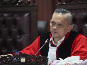 MKD DPR Pastikan Penuhi Tuntutan Rakyat, Segera Periksa Sahroni-Uya Kuya