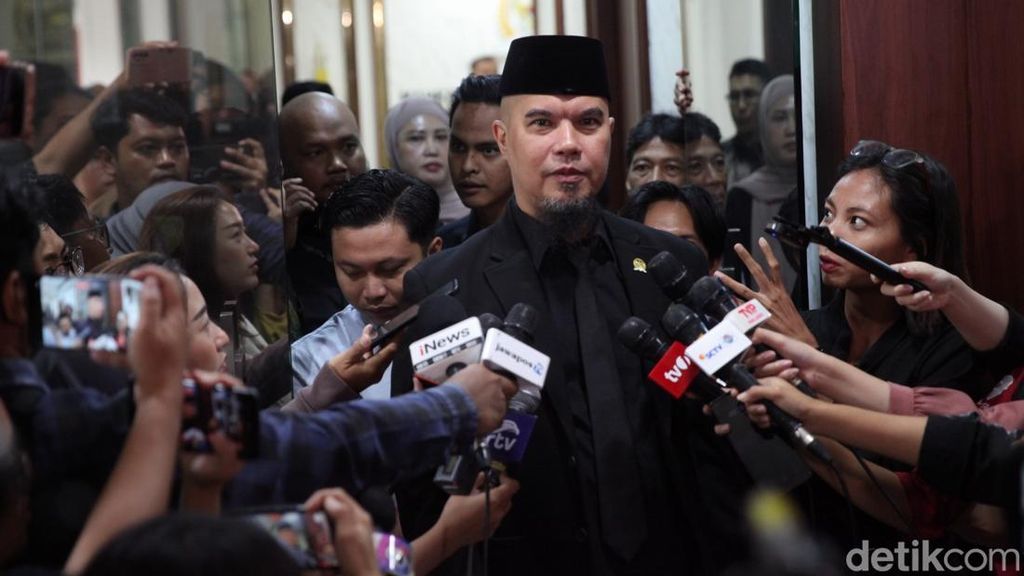 Video Ahmad Dhani Bandingkan Ariel NOAH & Fariz RM soal Izin Lagu: Pinteran Mana?