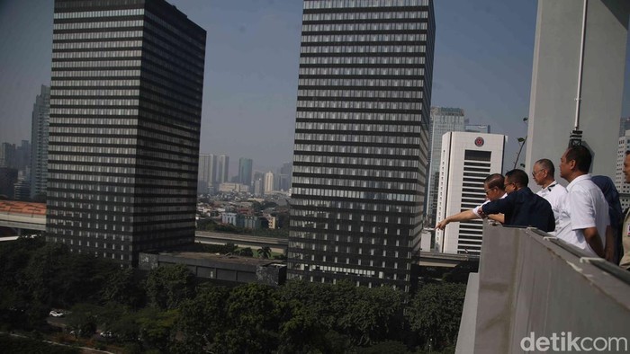 Gubernur DKI Jakarta Pramono Anung meresmikan Artotel di kawasan Sudirman, Jakarta, Rabu (7/5/2025).