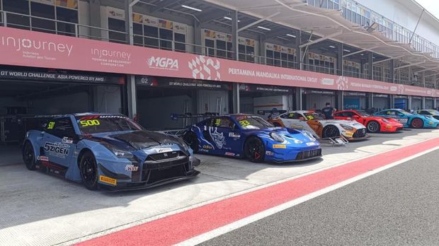 Persiapan GT World Challenge Asia 2025 di Sirkuit Mandalika