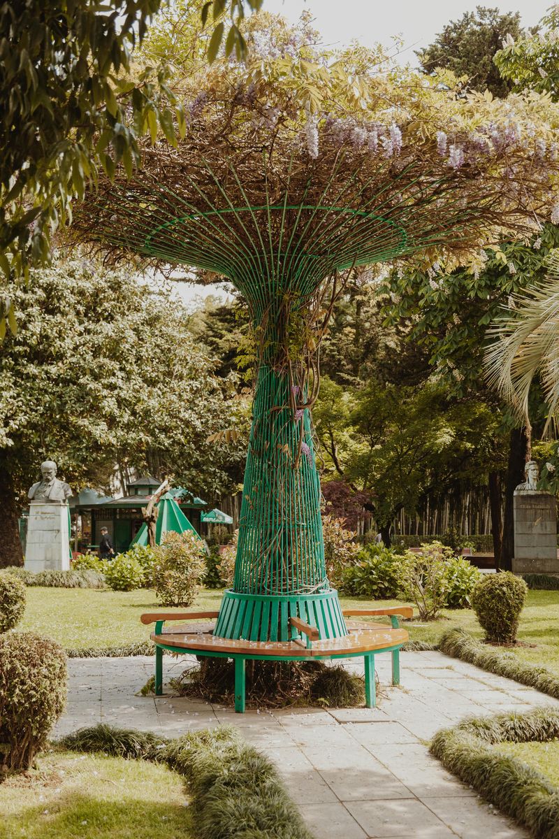 Pohon di taman