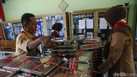 Menurut Kepala Badan Gizi Nasional (BGN) Dadan Hindayana, Bill Gates mendukung program dengan target sasaran lebih dari 20 juta orang hingga Agustus 2025.