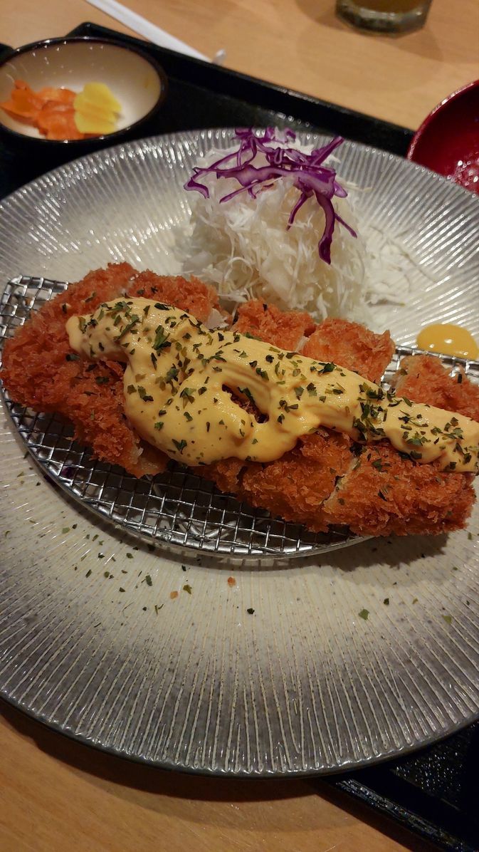 Puas! Makan 5 Chicken Katsu yang Dagingnya Tebal dan Renyah