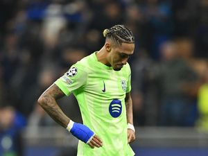 Tangis Raphinha Pecah di Italia