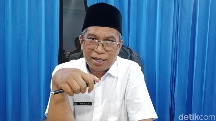 Sekretaris Dinas Dikbud Lombok Timur, Jumadil. (Foto: Sanusi Ardi W/detikBali)