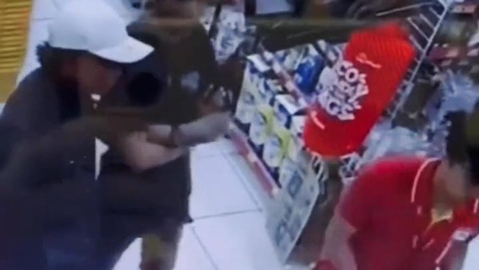 Tangkapan layar video viral aksi premanisme di kBB