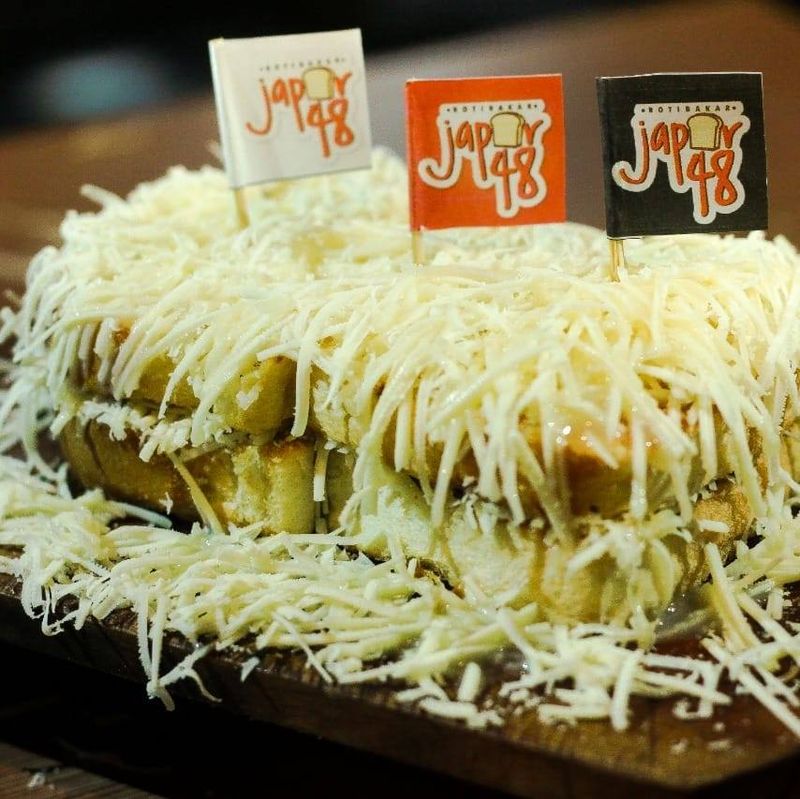 5 Roti Bakar Kaki Lima Jadul di Jakarta yang Berusia Puluhan Tahun!
