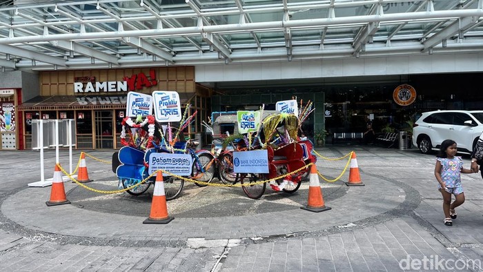 Peluncuran pembayaran menggunakan QRIS untuk becak, Kamis (8/5/2025) di Solo.