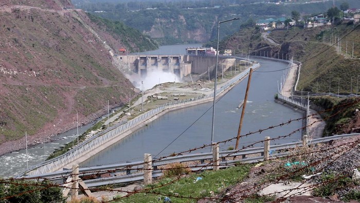 Bendungan Uri-II di Sungai Jhelum hadir sebagai solusi energi India. Namun, memicu ketegangan baru di wilayah sengketa Kashmir dengan Pakistan.