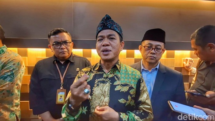Bupati Bandung Dadang Supriatna