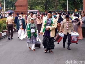 8 Visa Calon Jemaah Haji Keluar, Tinggal Istri Wabup Trenggalek