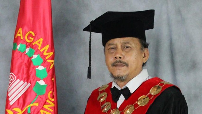 Dekan Fakultas Hukum Universitas Widyagama Malang, Dr. Ibnu Subarkah