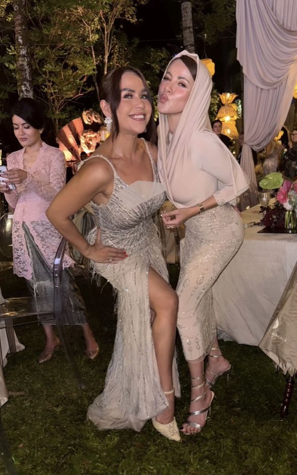 Gaya Olla Ramlan jadi sorotan publik.