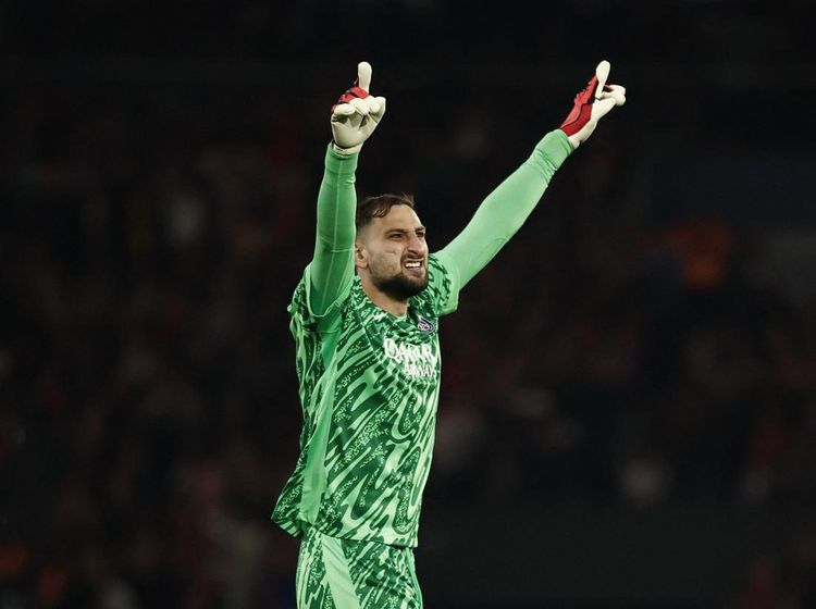 Donnarumma Jadi Rebutan Dua Manchester