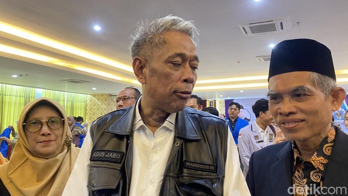 Wakil Menteri Sosial Agus Jabo Priyono di Universitas Muhammadiyah Semarang (Unimus), Kecamatan Tembalang, Kamis (8/5/2025).