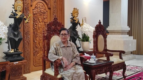 Ketua Dekranasda Bali, Ni Luh Putu Putri Suastini, saat ditemui detikBali di Rumah Jabatan Gubernur Bali, Jaya Sabha, Denpasar, Rabu (7/5/2025). (Sui Suadnyana/detikBali)