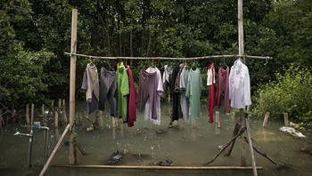 Simbiosis Oleh Giacomo Dorlando, Indonesi Foto: Mangrove Action Project