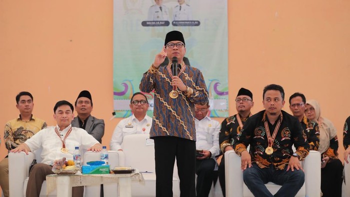 Mendes PDT Yandri Susanto