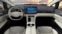 JY Air dirancang sebagai mobil listrik pintar dengan layar sentuh berukuran 15,6 inch yang didukung operating system (OS) Crystal dan chipset Snapdragon 8155 dari Qualcomm. Kendaraan tersebut punya konfigurasi lima penumpang dengan sunroof sepanjang 2 meter. Foto: Doc. Dongchedi