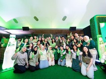 Segarkan Para Gen Z, Nipis Madu Gelar Fanmeeting Bareng Juicy Luicy