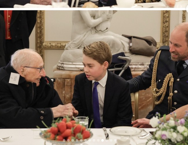 Keterlibatan Pangeran George terlihat di sebuah acara pesta teh resmi yang diadakan di Istana Buckingham untuk menghormati para veteran Perang Dunia II. Foto: dok. Instagram @princeandprincessofwales