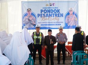 Polisi Ajak Santri di Bojonegoro Ciptakan Keselamatan Lalu Lintas