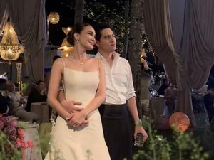 Luna Maya Anggun Memukau di Resepsi Pernikahan, Pakai 2 Busana Serba Putih