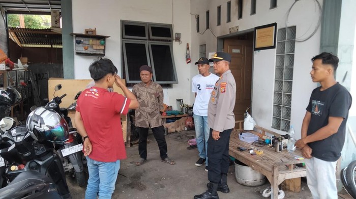 Rumah warga Lhokseumawe dilempar bom molotov. (Istimewa)