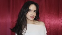 Banyak netizen berspekulasi kalau Steffi dan Nino punya hubungan lebih dari teman. Keduanya juga sempat diduga menghabiskan momen liburan Natal bersama di Jerman pada tahun 2024. Foto: Instagram steffizamoraaa