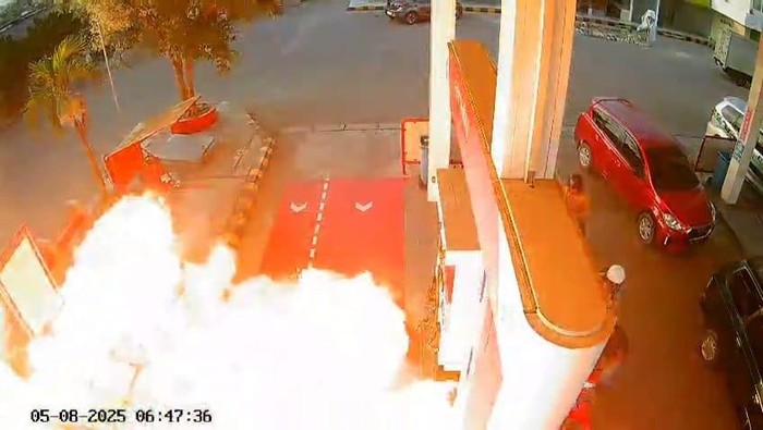 Tangkap layar video kebakaran di SPBU Antasari Bandar Lampung.