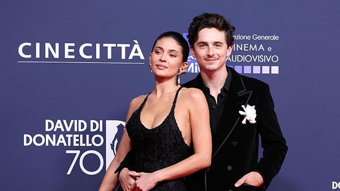 ROME, ITALY - MAY 07: Kylie Jenner and Timothée Chalamet attend the photocall during the 70th David Di Donatello at Cinecitta Studios on May 07, 2025 in Rome, Italy.