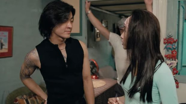 Cuplikan adegan Ekin Cheng di Young and Dangerous.