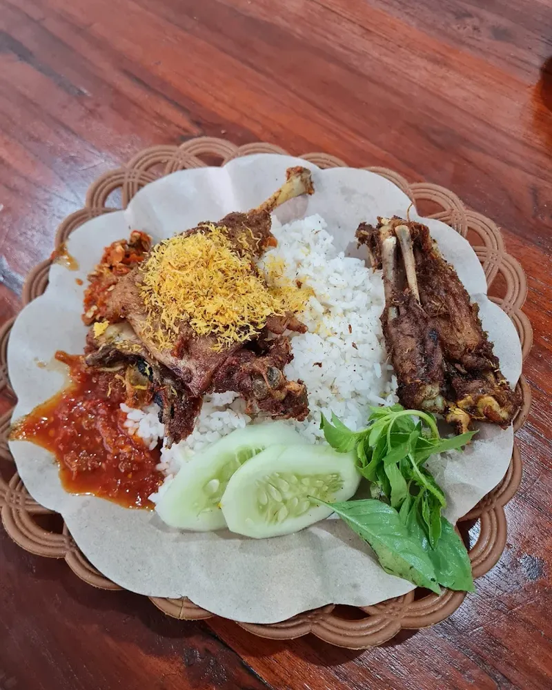 Bebek goreng Surabaya