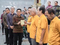 255 KK Umat Buddha di Badung Terima Bantuan Hari Raya Waisak Rp 2 Juta