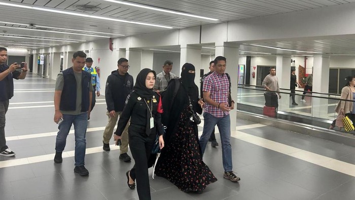 Ditreskrimum Polda Kepri tangkap buron kasus penggelapan.(Foto: Dok Polda Kepri)