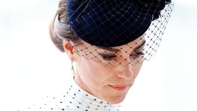 Foto: Gaya Tribute Kate Middleton untuk Putri Diana Setelah Kontroversi Harry