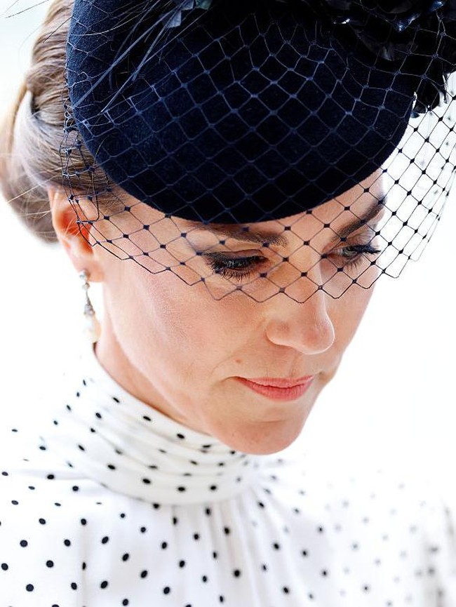 Foto: Gaya Tribute Kate Middleton untuk Putri Diana Setelah Kontroversi Harry