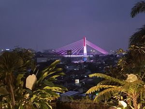 4 Kafe Hidden Gem Bandung dengan View Jembatan Pasupati